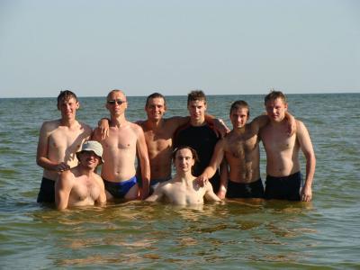 g10-i221.jpg