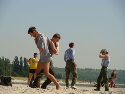 g10-i244.jpg